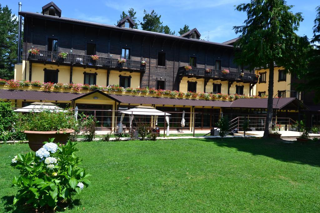 Parco Dei Pini - Sila Wellness Hotel Taverna  Εξωτερικό φωτογραφία